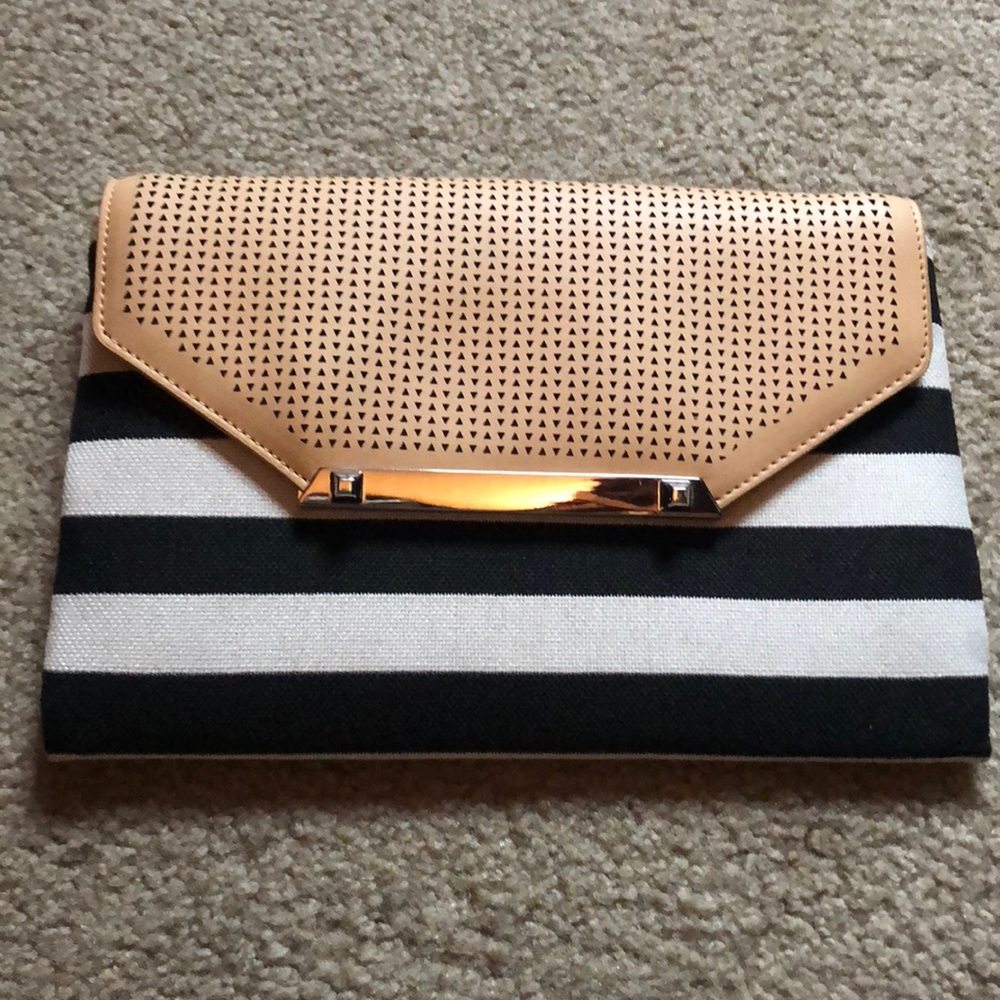Stella and Dot Clutch
